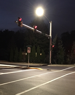 Street lamp, Burleigh-Pilgrim Intersection